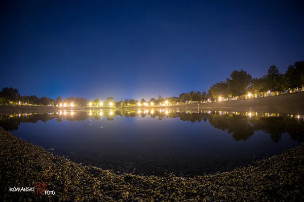 Zagrzeb | Jezioro Bundek nocą Zagrzeb | Jezioro Bundek nocą