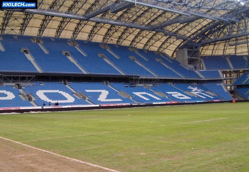 Wnętrze Stadionu Miejskiego w Poznaniu Wnętrze Stadionu Miejskiego w Poznaniu