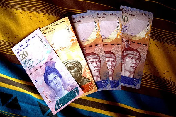 Indonezja | Rupia indonezyjska stała się oficjalnym środkiem płatniczym w 1949 roku Indonezja | Rupia indonezyjska stała się oficjalnym środkiem płatniczym w 1949 roku