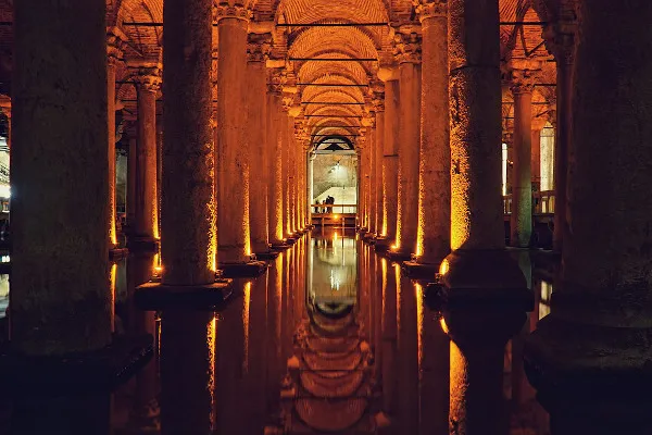 Cysterna bazyliki Cysterna bazyliki