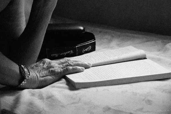 Tunezja | Pani Munira Hamza jest najstarszą Arabką, która zdobyła w tym wieku stopień naukowy doktora