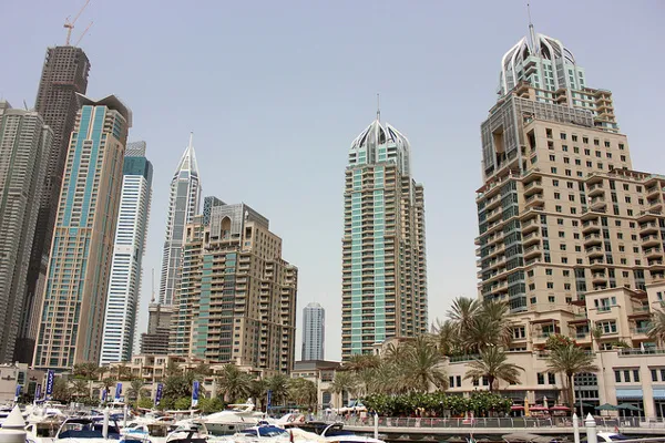 Dubaj | Dubai Marina powstaje u wybrzeży Zatoki Perskiej Dubaj | Dubai Marina powstaje u wybrzeży Zatoki Perskiej