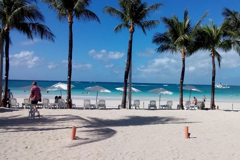 Filipiny | Filipiny są otwarte na turystów... szczególnie tych planujących urlop nie dłuższy niż trzy tygodnie