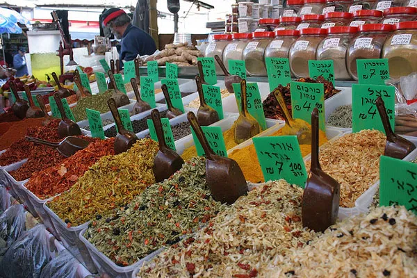 Izrael | Przyprawowe królestwo na jednym z izraelskich targów Izrael | Przyprawowe królestwo na jednym z izraelskich targów