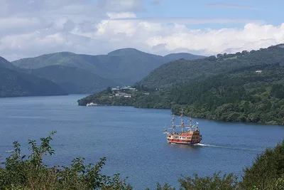 Hakone - malownicze miasto na wyspie Honsiu