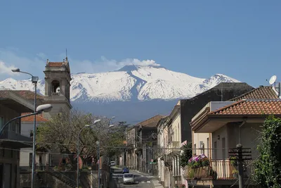 Katania – u podnóża wulkanu 