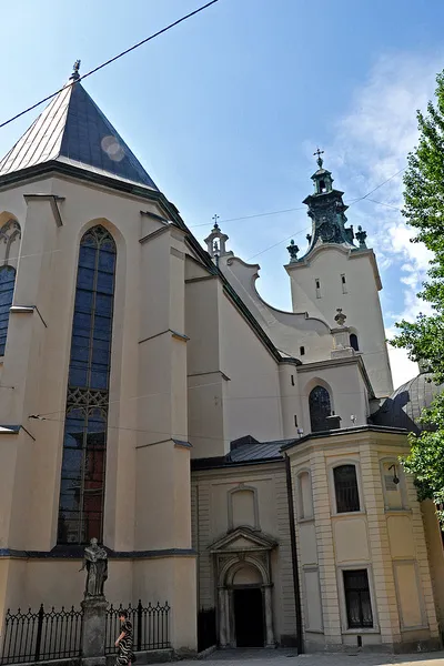 Ukraina | Budowę Katedry Łacińskiej rozpoczęto za czasów Króla Kazimierza III Wielkiego w roku 1370 Ukraina | Budowę Katedry Łacińskiej rozpoczęto za czasów Króla Kazimierza III Wielkiego w roku 1370