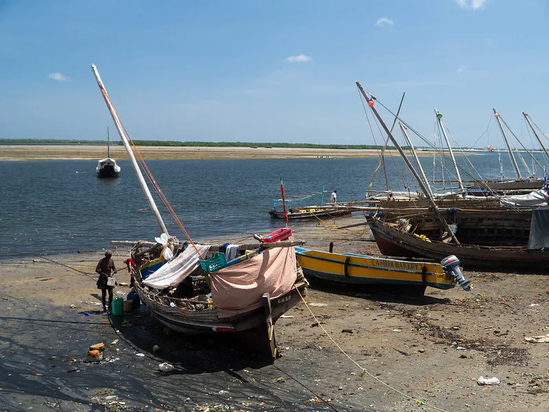 Kenia | W pobliżu wybrzeża Somalii i jej sąsiadów istnieje wysokie ryzyko napadów pirackich Kenia | W pobliżu wybrzeża Somalii i jej sąsiadów istnieje wysokie ryzyko napadów pirackich