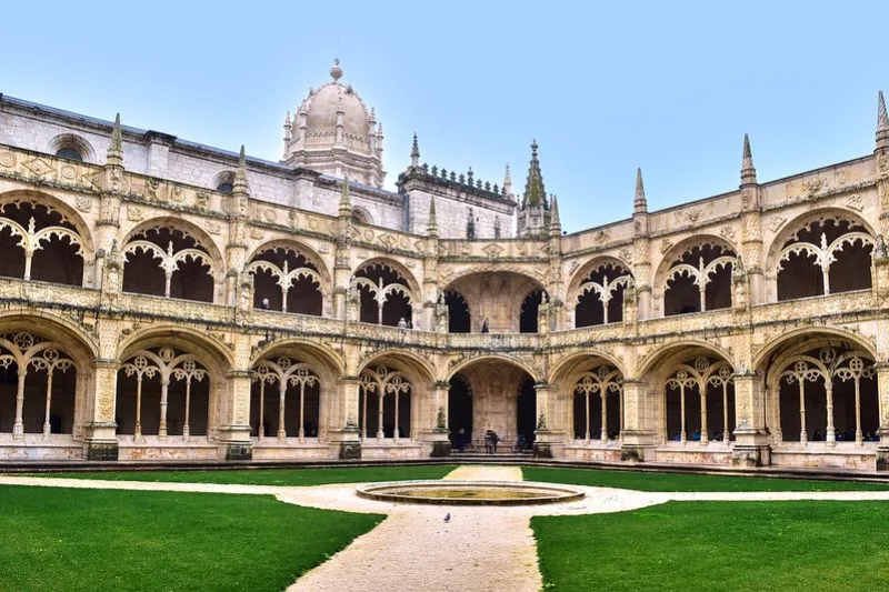 Portugalia | Klasztor Hieronimitów jest jednym z symboli Portugalii Portugalia | Klasztor Hieronimitów jest jednym z symboli Portugalii
