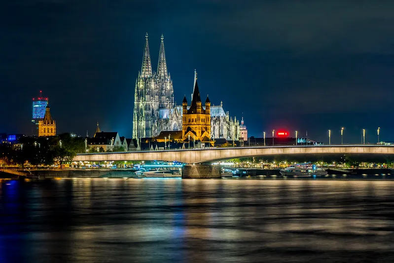 Kolonia | Miasto nocą Kolonia | Miasto nocą