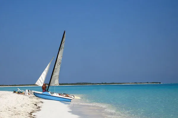 Kuba | Planując wypoczynek na plaży najlepiej wybrać się na Kubę między marcem a wrześniem Kuba | Planując wypoczynek na plaży najlepiej wybrać się na Kubę między marcem a wrześniem