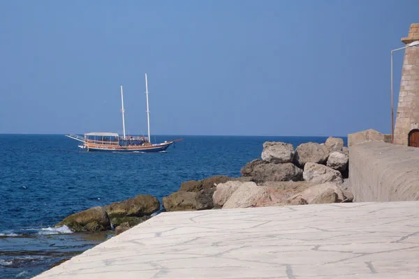 Cypr | Kyrenia porównywana bywa z kurortem St. Tropez Cypr | Kyrenia porównywana bywa z kurortem St. Tropez