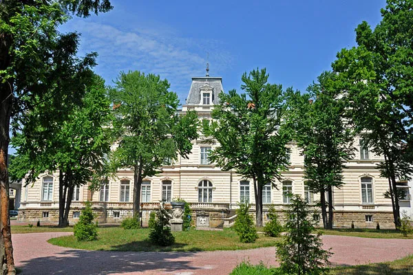 Ukraina – Pałac Potockich we Lwowie | Centrum pączkowego szaleństwa jest miasto Lwów Ukraina – Pałac Potockich we Lwowie | Centrum pączkowego szaleństwa jest miasto Lwów