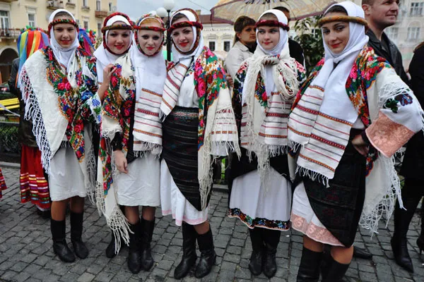 Ukraina | Ukraińska Malanka – na szczęście nie wszyscy przebierają się za ludowe strachy i demony Ukraina | Ukraińska Malanka – na szczęście nie wszyscy przebierają się za ludowe strachy i demony