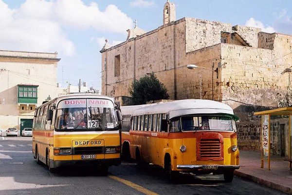 Malta | Takie autobusy po Malcie już nie jeżdżą Malta | Takie autobusy po Malcie już nie jeżdżą