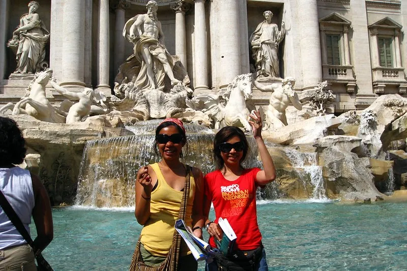 Rzym | Tymczasem rzymska Fontanna di Trevi, do której wrzuca się monety na szczęście, akceptuje każdą walutę Rzym | Tymczasem rzymska Fontanna di Trevi, do której wrzuca się monety na szczęście, akceptuje każdą walutę