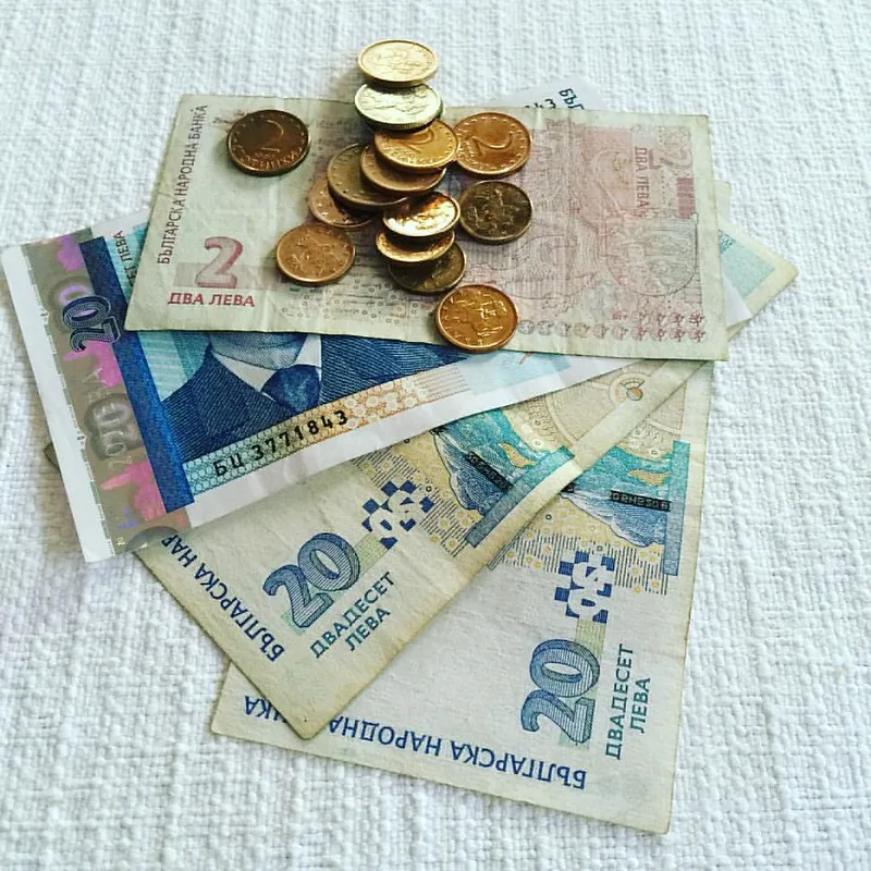 Dubaj | 1 dirham dzieli się na 100 filsów Dubaj | 1 dirham dzieli się na 100 filsów