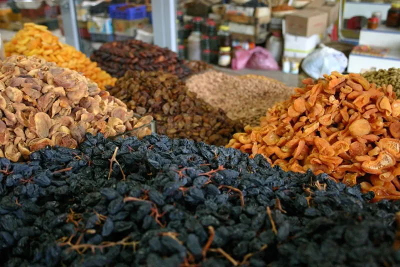 Turcja | Suszone owoce na targu w Malatyi