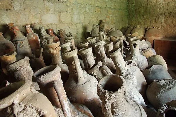 Chorwacja | Amfory - naczynia do przechowywania oliwy, miodu i wina Chorwacja | Amfory - naczynia do przechowywania oliwy, miodu i wina