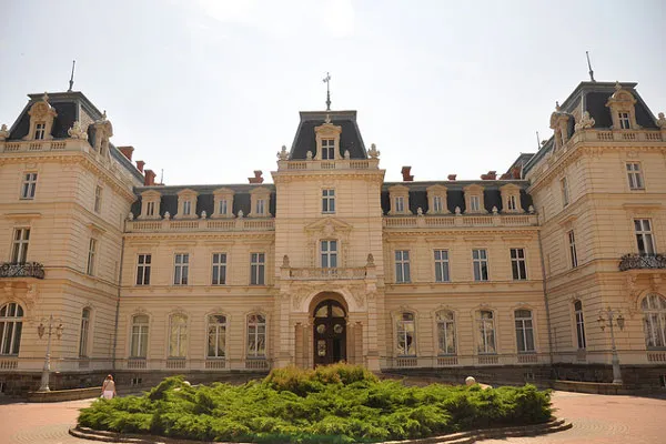 Ukraina | Neorenesansowy Pałac Potockich we Lwowie mieści się przy ulicy Kopernika 15 Ukraina | Neorenesansowy Pałac Potockich we Lwowie mieści się przy ulicy Kopernika 15