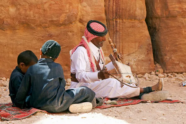 Jordania | Pierwsi Nabatejczycy, którzy przybyli do Petry nie mieszkali w skałach, ale w namiotach Jordania | Pierwsi Nabatejczycy, którzy przybyli do Petry nie mieszkali w skałach, ale w namiotach
