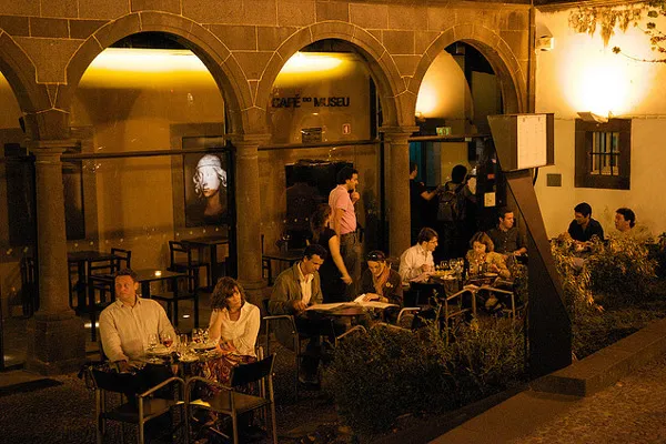 Portugalia | Wieczór w kawiarni na Maderze Portugalia | Wieczór w kawiarni na Maderze