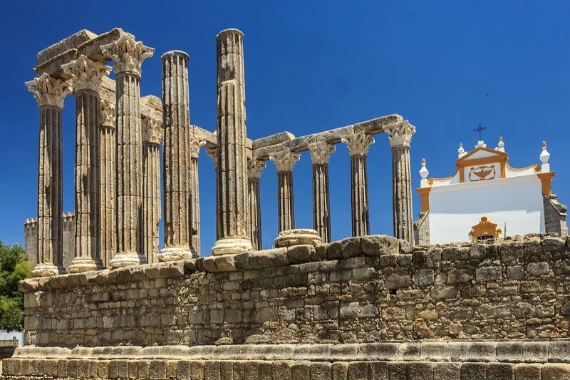 Portugalia | Ruiny rzymskie w Evorze Portugalia | Ruiny rzymskie w Evorze