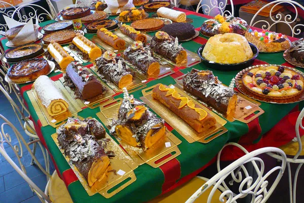 Portugalia | Stoliczku nakryj się! - świąteczny festyn w Ericeira Portugalia | Stoliczku nakryj się! - świąteczny festyn w Ericeira