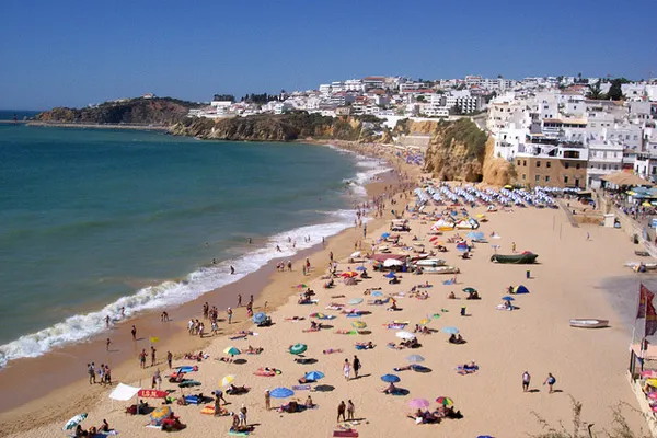 Portugalia | Słoneczna plaża w Algrave Portugalia | Słoneczna plaża w Algrave