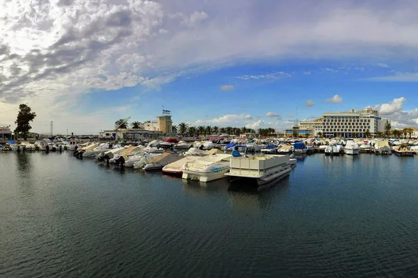 Portugalia | Faro to portugalskie miasteczko, leżące w regionie Algarve na południu kraju Portugalia | Faro to portugalskie miasteczko, leżące w regionie Algarve na południu kraju