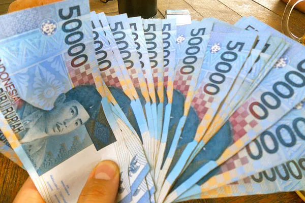 Bali | Plik banknotów o wartości 50 000 rupii