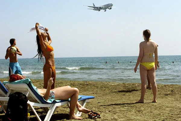 Cypr | Wśród różnych opcji dojazdu na Cypr, bezkonkurencyjny pozostaje samolot Cypr | Wśród różnych opcji dojazdu na Cypr, bezkonkurencyjny pozostaje samolot