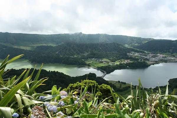 Portugalia | Zielone krajobrazy Lagoa Sete Cidades Portugalia | Zielone krajobrazy Lagoa Sete Cidades