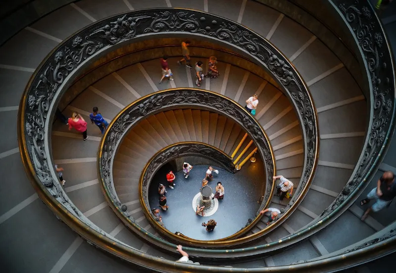 Schody w Muzeum Watykańskim Schody w Muzeum Watykańskim