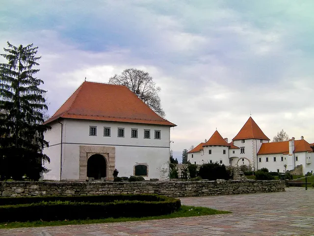 Chorwacja | Stari Grad jest jednym z najpiękniejszych zabytków w Chorwacji Chorwacja | Stari Grad jest jednym z najpiękniejszych zabytków w Chorwacji