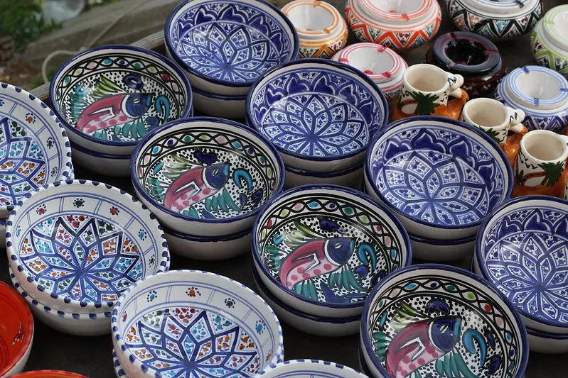 Tunezja | Stoisko z ręcznie malowaną ceramiką Tunezja | Stoisko z ręcznie malowaną ceramiką