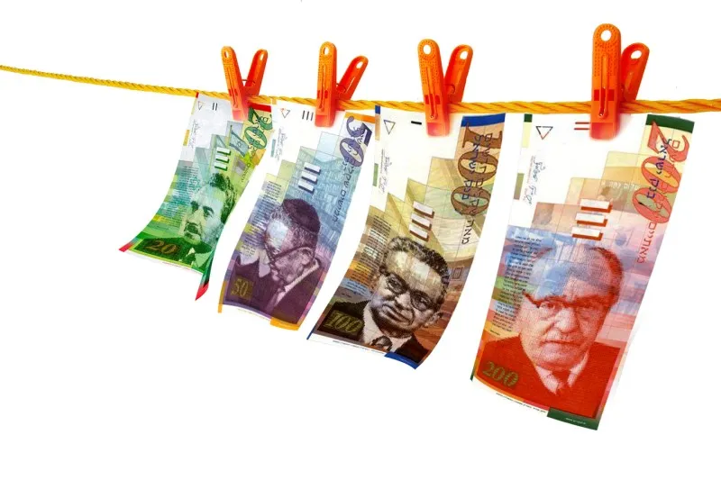 Izrael | W obiegu funkcjonują banknoty o nominałach: 20, 50, 100 oraz 200 szekli