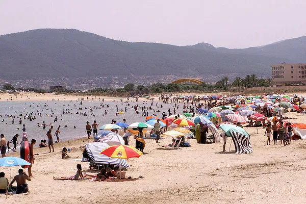 Tunezja | Kolorowa plaża w Tabarka Tunezja | Kolorowa plaża w Tabarka