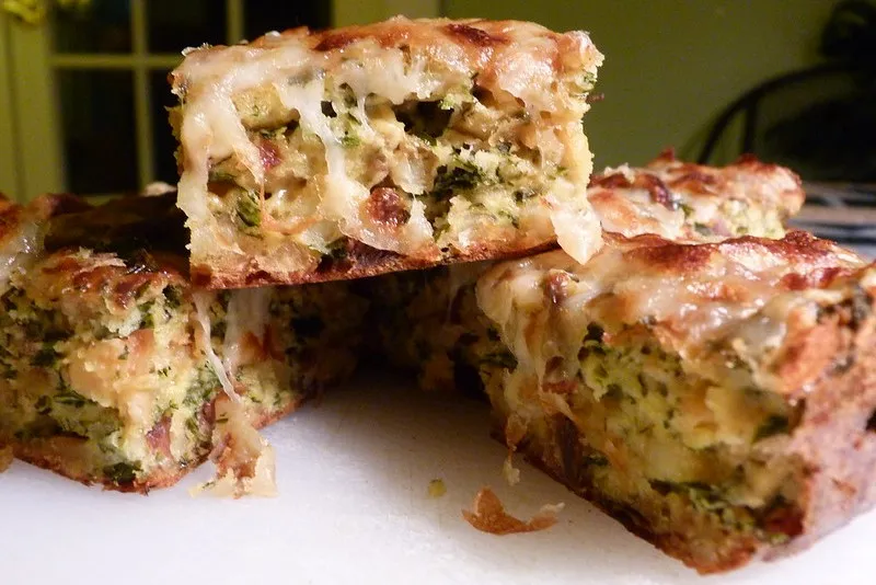 Tunezja | W skład typowego tajin’u tunezyjskiego wchodzą jajka oraz mięso Tunezja | W skład typowego tajin’u tunezyjskiego wchodzą jajka oraz mięso