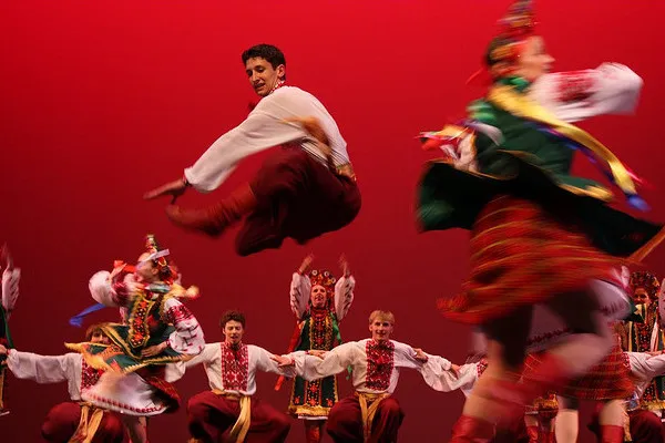 Ukraina | Ludowy taniec ukraiński rozwijał się na przestrzeni całej historii ukraińskiego narodu