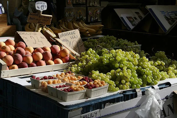 Czechy | Owocowy targ w Pradze Czechy | Owocowy targ w Pradze