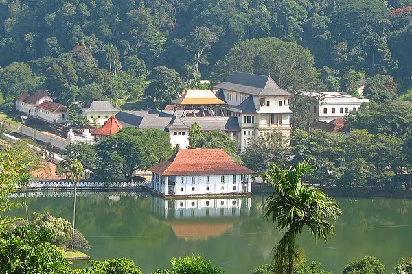 Sri Lanka | Świątynia Zęba w Kandy Sri Lanka | Świątynia Zęba w Kandy