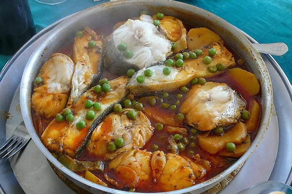 Portugalia | Gulasz rybny o nazwie Caldeirada Portugalia | Gulasz rybny o nazwie Caldeirada