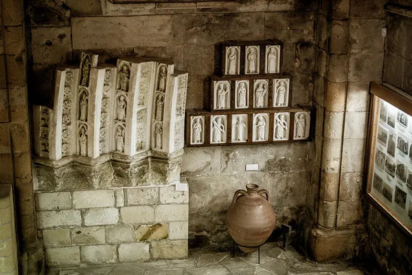 Cypr | Cień i przyjemny chłód odnaleźć można w muzealnych salach Cypr | Cień i przyjemny chłód odnaleźć można w muzealnych salach