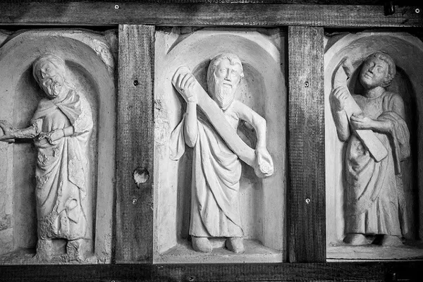 Cypr | Od 1987 roku z zamku znajduje się Średniowieczne Muzeum Cypr | Od 1987 roku z zamku znajduje się Średniowieczne Muzeum