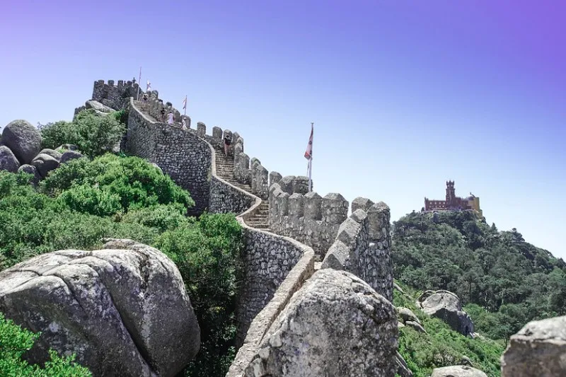 Portugalia | Widok na Zamek Maurów i Pałac Pena