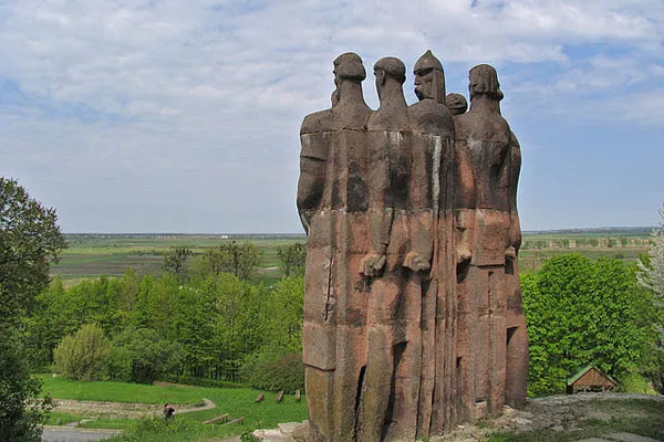 Ukraina | Pomnik przy zamku Ukraina | Pomnik przy zamku