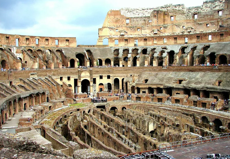 Zwiedzanie Koloseum Zwiedzanie Koloseum